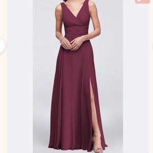 David’s Bridal Long Bridesmaid Dress Sz 4 in Wine
